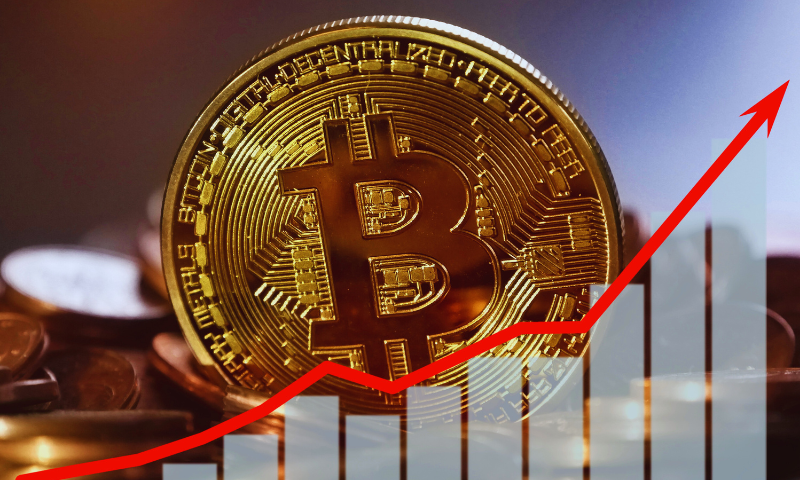 Bitcoin Smashes $112,000 All-Time High Amid Tech Boom